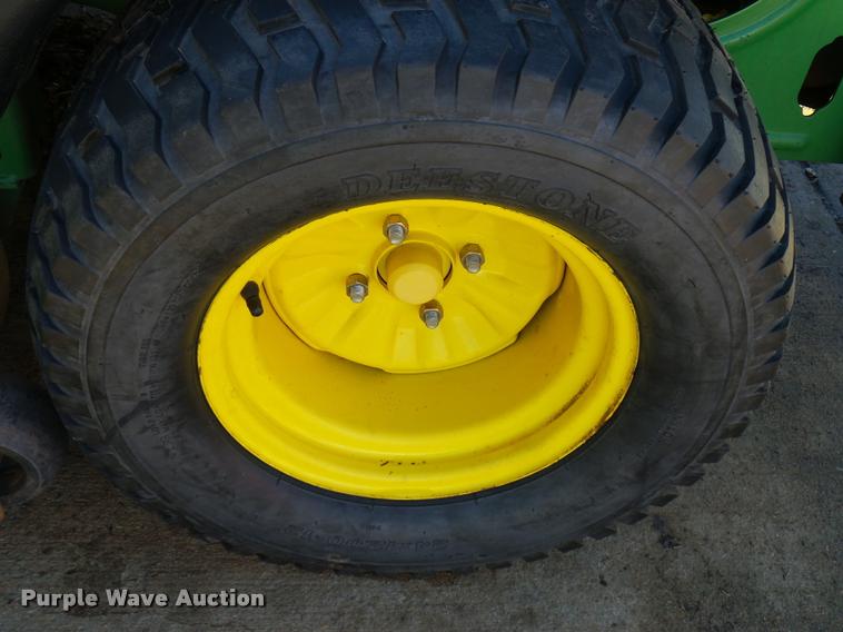 image for item DG9596 2011 John Deere 2925A Z-Track Pro lawn mower