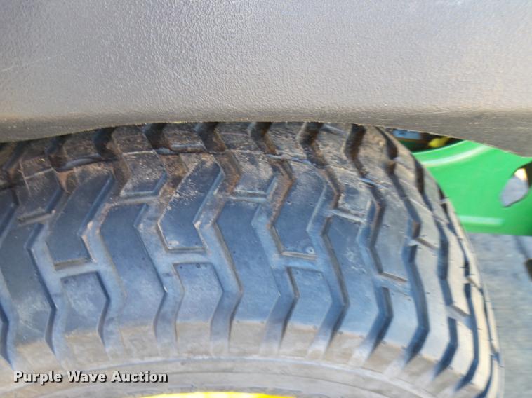 image for item DG9596 2011 John Deere 2925A Z-Track Pro lawn mower