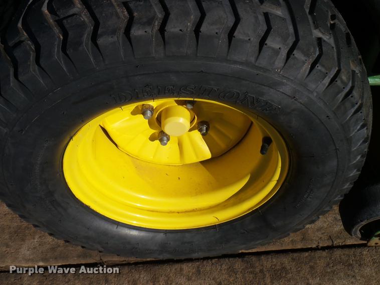 image for item DG9596 2011 John Deere 2925A Z-Track Pro lawn mower