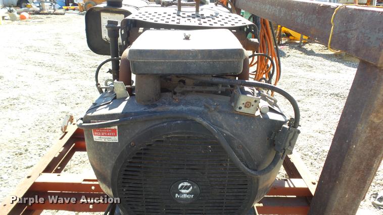 image for item DJ9444 Miller Bobcat 225G welder/generator
