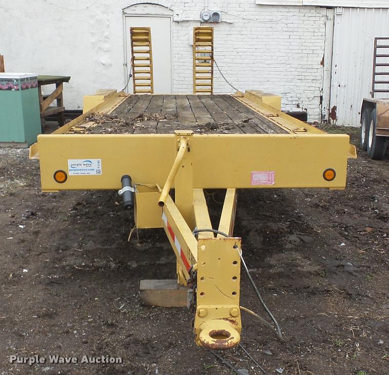 image for item F3162 1999 Redi Haul equipment trailer