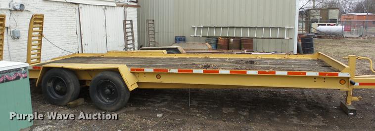 image for item F3162 1999 Redi Haul equipment trailer