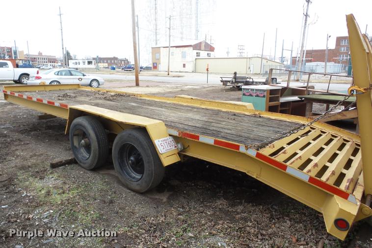 image for item F3162 1999 Redi Haul equipment trailer