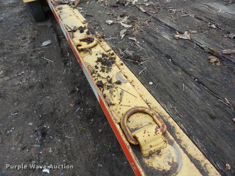 image for item F3162 1999 Redi Haul equipment trailer