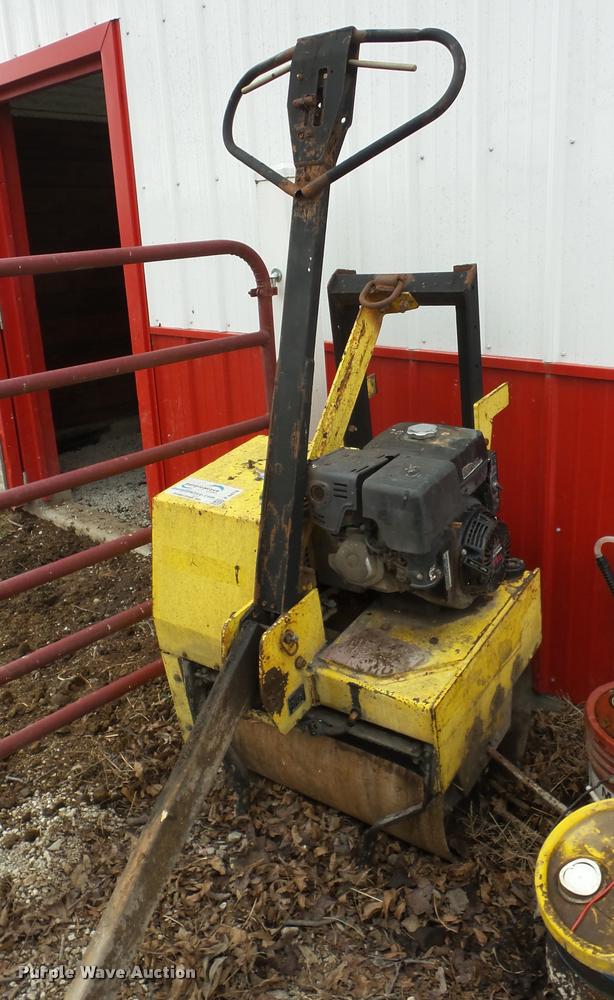 image for item F4418 Wacker RSS 800A roller