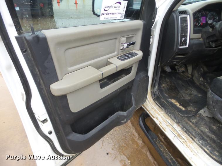 image for item J2625 2012 Dodge Ram 1500 Quad Cab pickup truck