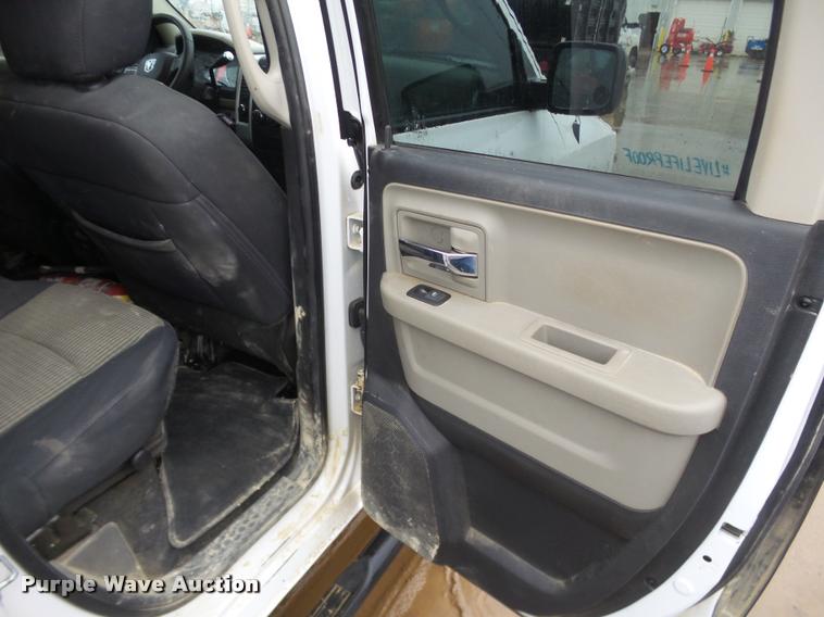 image for item J2625 2012 Dodge Ram 1500 Quad Cab pickup truck