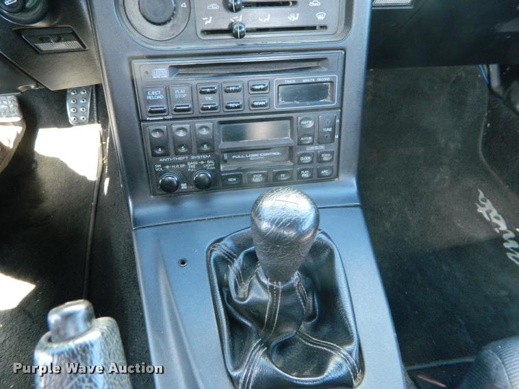 image for item J8757 1990 Mazda MX-5 Miata convertible