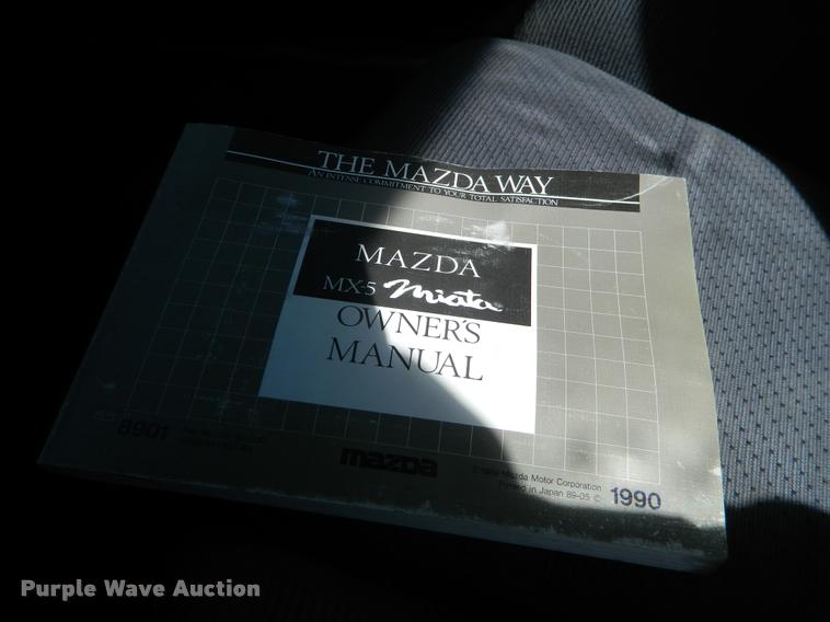 image for item J8757 1990 Mazda MX-5 Miata convertible