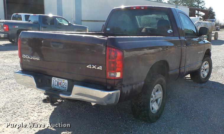 image for item K3342 2004 Dodge Ram 1500 pickup truck