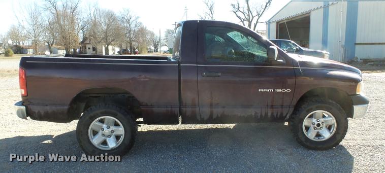 image for item K3342 2004 Dodge Ram 1500 pickup truck
