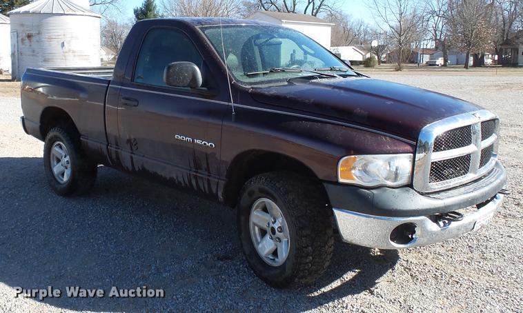 image for item K3342 2004 Dodge Ram 1500 pickup truck