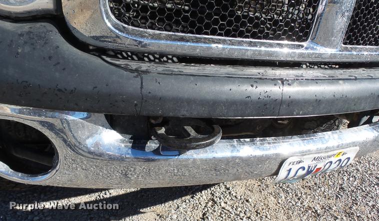 image for item K3342 2004 Dodge Ram 1500 pickup truck