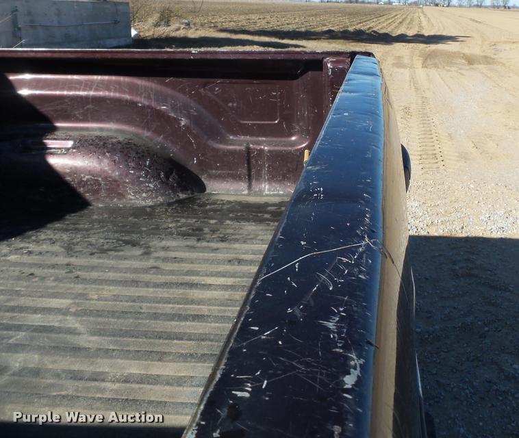 image for item K3342 2004 Dodge Ram 1500 pickup truck