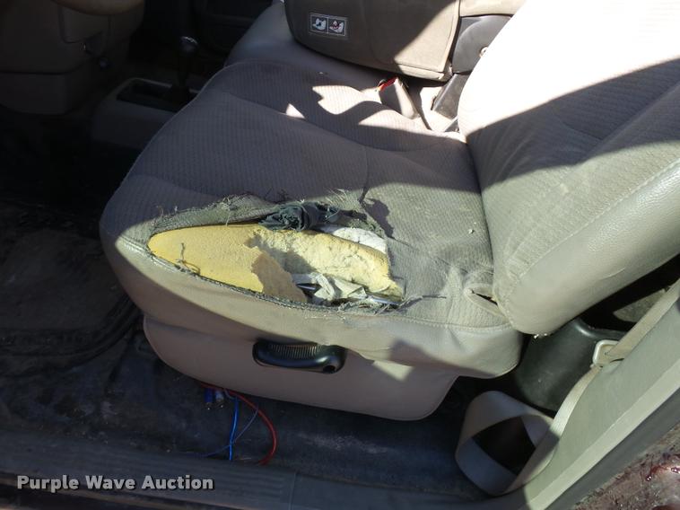 image for item K3342 2004 Dodge Ram 1500 pickup truck