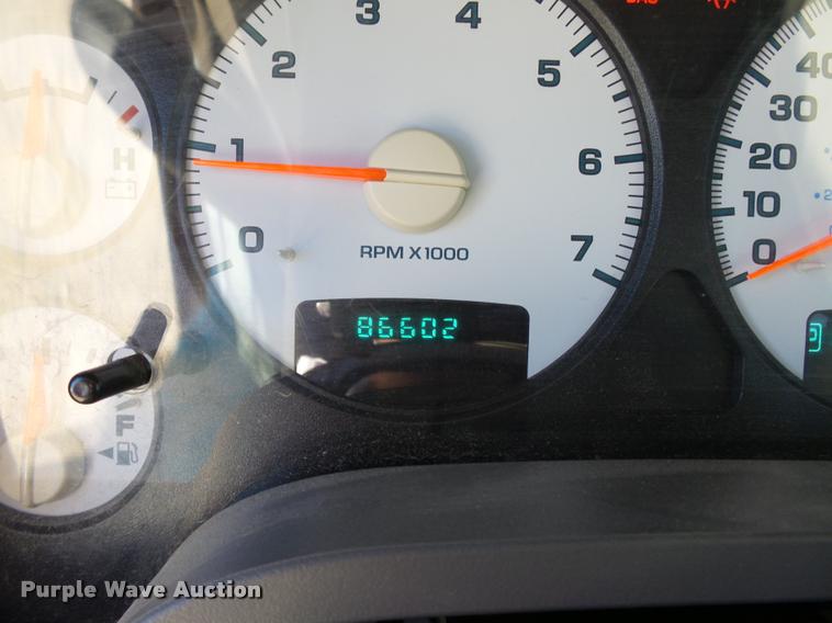 image for item K3342 2004 Dodge Ram 1500 pickup truck