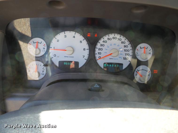 image for item K3342 2004 Dodge Ram 1500 pickup truck