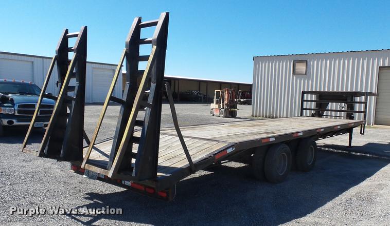 image for item K3343 2009 Mid-america equipment trailer