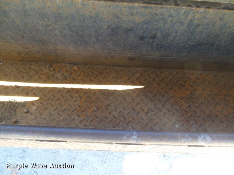 image for item K3343 2009 Mid-america equipment trailer