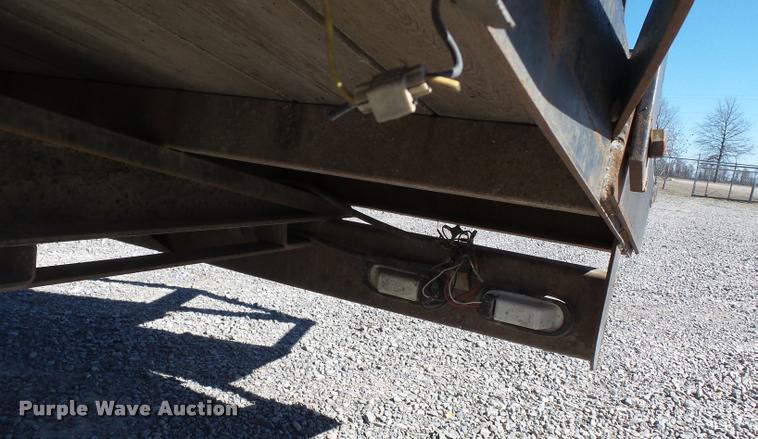 image for item K3343 2009 Mid-america equipment trailer