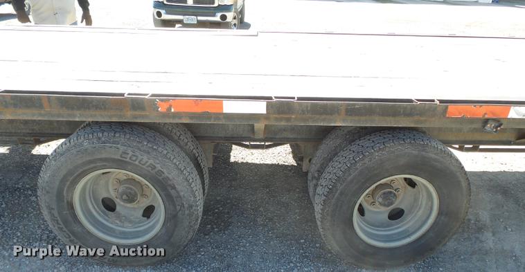image for item K3343 2009 Mid-america equipment trailer