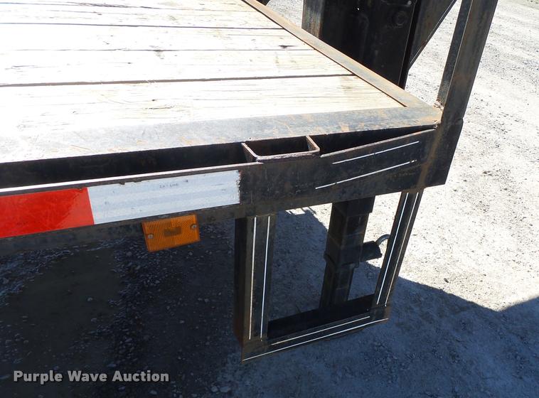 image for item K3343 2009 Mid-america equipment trailer