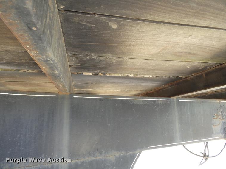 image for item K3343 2009 Mid-america equipment trailer