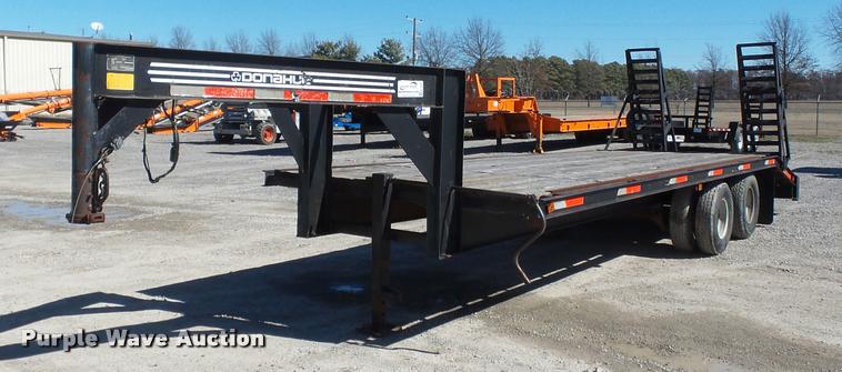 image for item K3344 1996 Donahue HF24BT equipment trailer