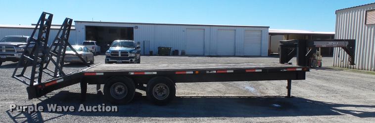 image for item K3344 1996 Donahue HF24BT equipment trailer