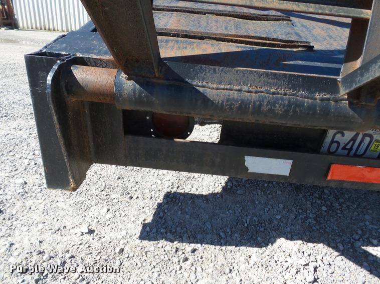 image for item K3344 1996 Donahue HF24BT equipment trailer