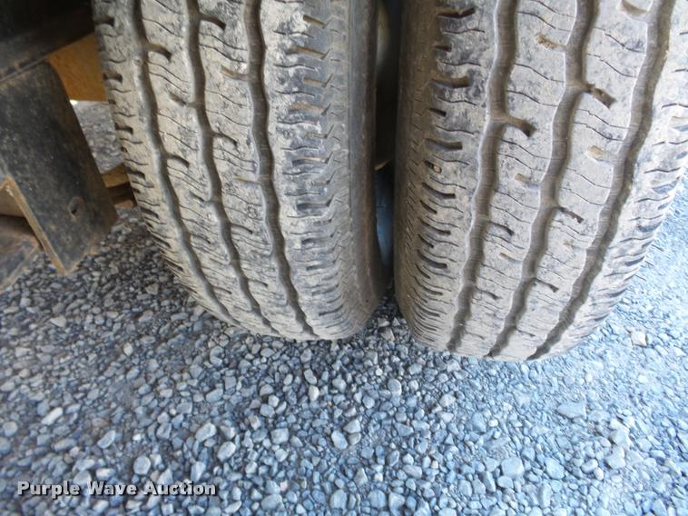 image for item K3344 1996 Donahue HF24BT equipment trailer