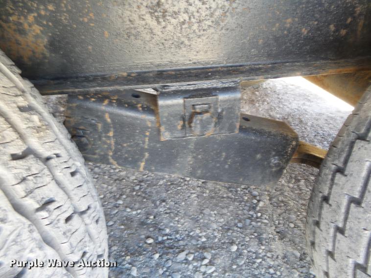 image for item K3344 1996 Donahue HF24BT equipment trailer