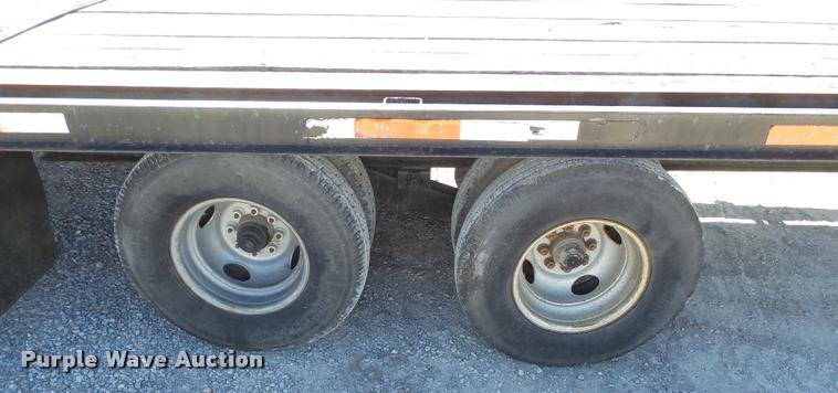 image for item K3344 1996 Donahue HF24BT equipment trailer