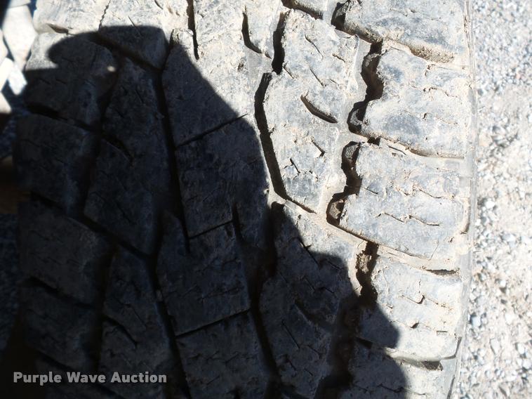 image for item K3367 2005 Dodge Ram 2500 Quad Cab pickup truck