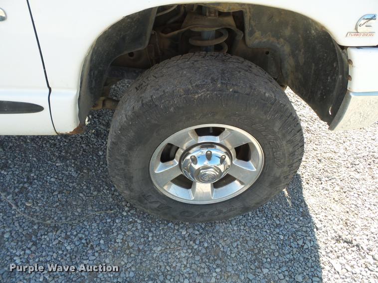 image for item K3367 2005 Dodge Ram 2500 Quad Cab pickup truck