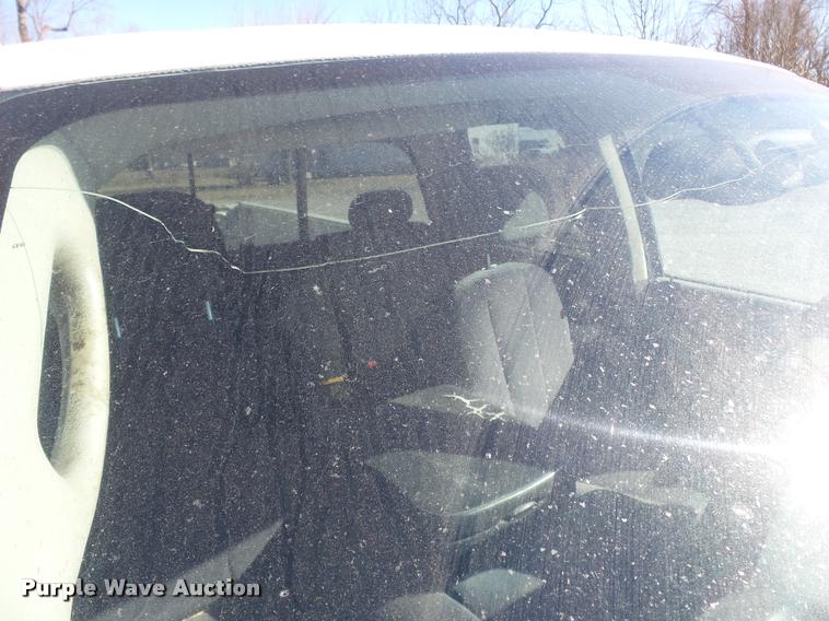 image for item K3367 2005 Dodge Ram 2500 Quad Cab pickup truck