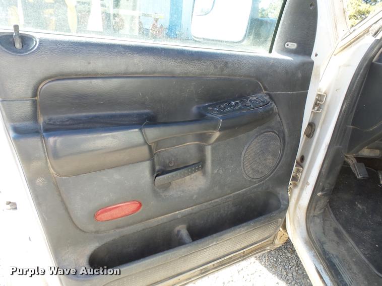 image for item K3367 2005 Dodge Ram 2500 Quad Cab pickup truck