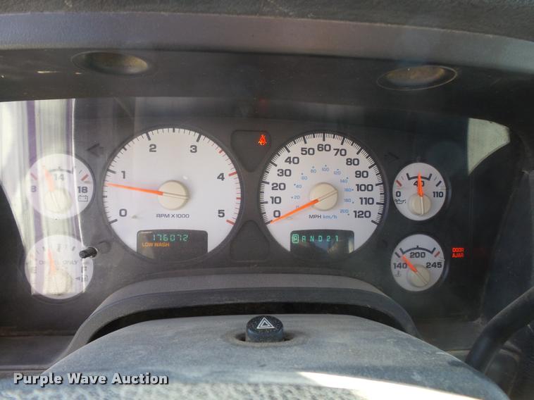 image for item K3367 2005 Dodge Ram 2500 Quad Cab pickup truck