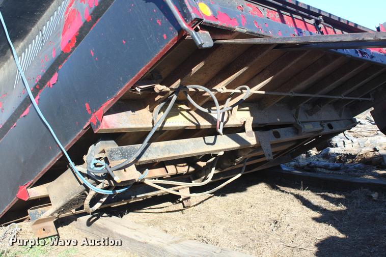 image for item K5780 11'L x 8'W dump bed