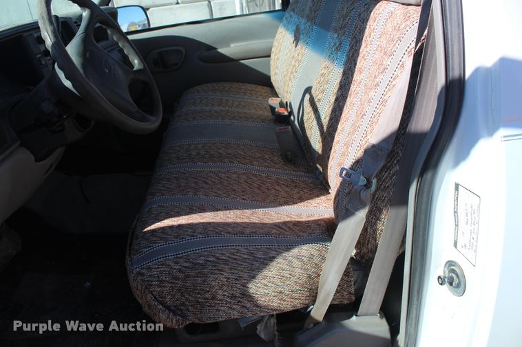 image for item K5781 2000 Chevrolet 2500 pickup truck