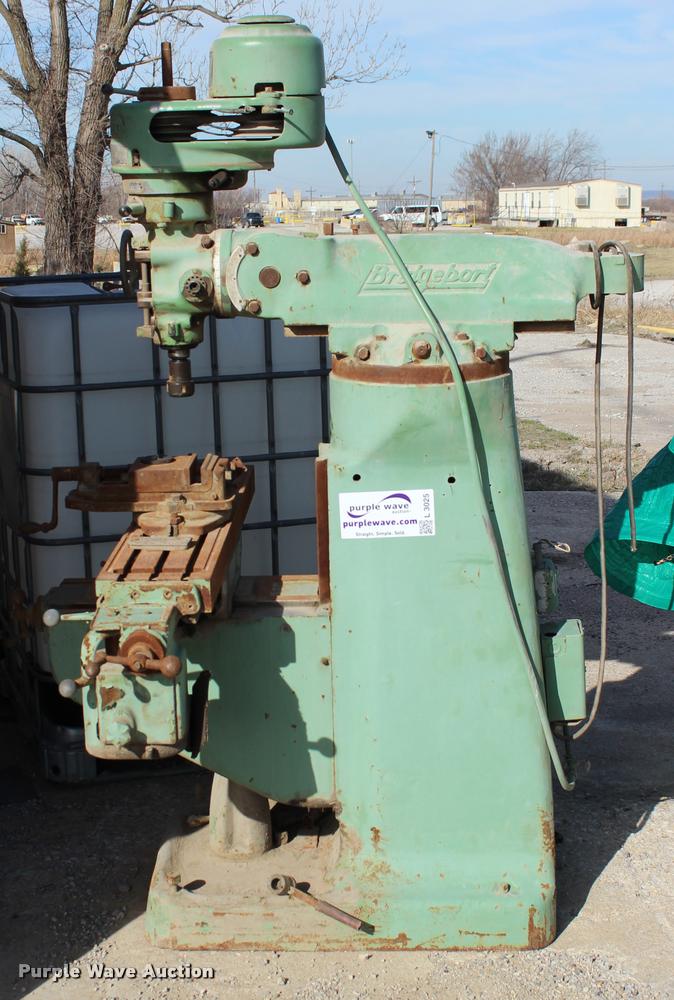 image for item L3025 Bridgeport mill