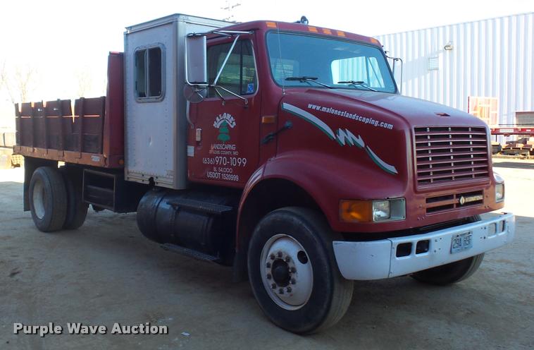 image for item L4586 1994 International 8100 flat dump bed truck