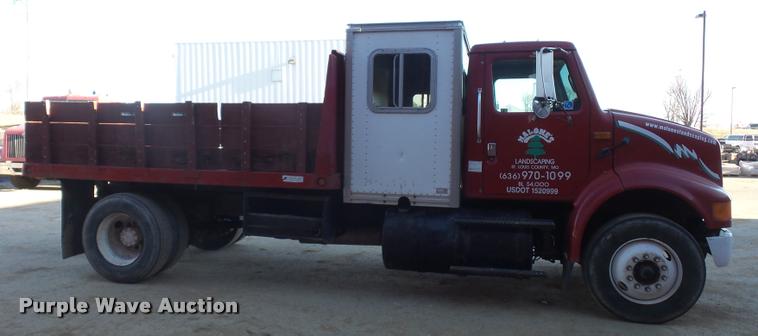 image for item L4586 1994 International 8100 flat dump bed truck