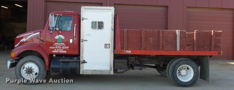 image for item L4586 1994 International 8100 flat dump bed truck