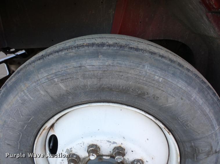 image for item L4586 1994 International 8100 flat dump bed truck