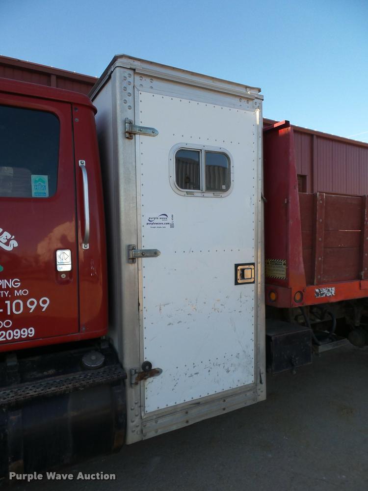 image for item L4586 1994 International 8100 flat dump bed truck