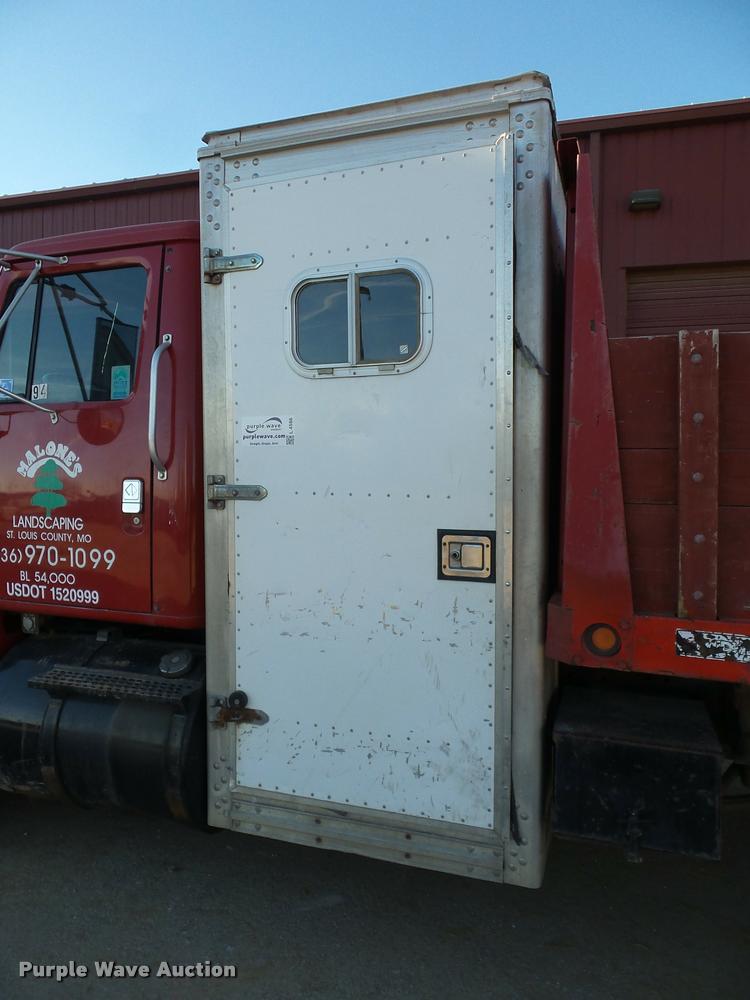 image for item L4586 1994 International 8100 flat dump bed truck