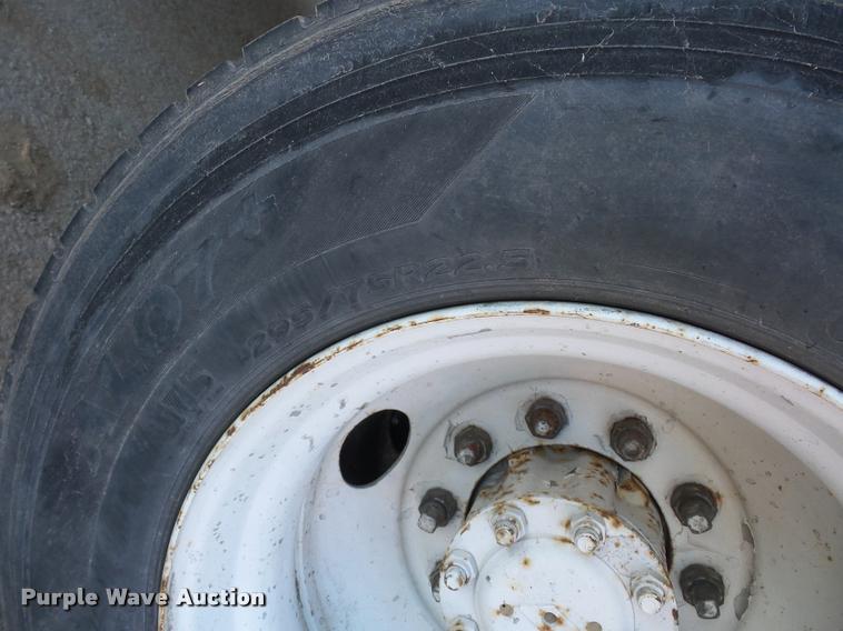 image for item L4586 1994 International 8100 flat dump bed truck