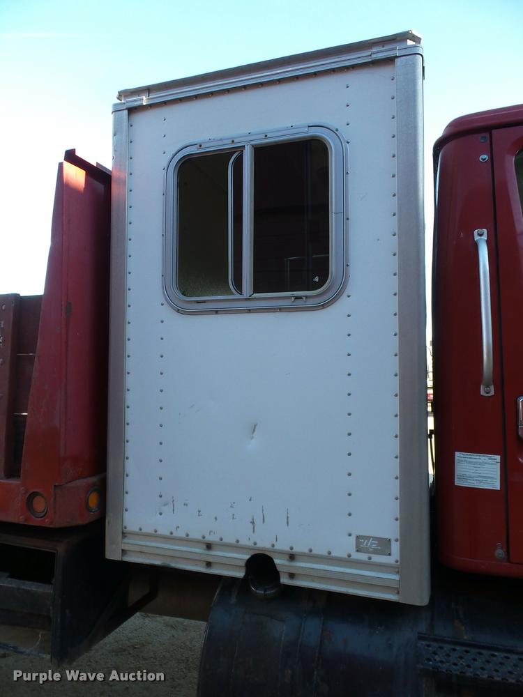 image for item L4586 1994 International 8100 flat dump bed truck