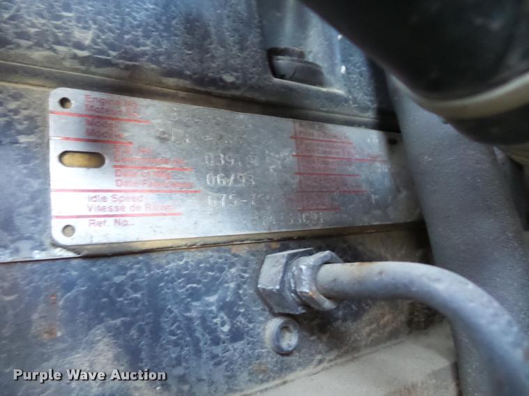 image for item L4586 1994 International 8100 flat dump bed truck